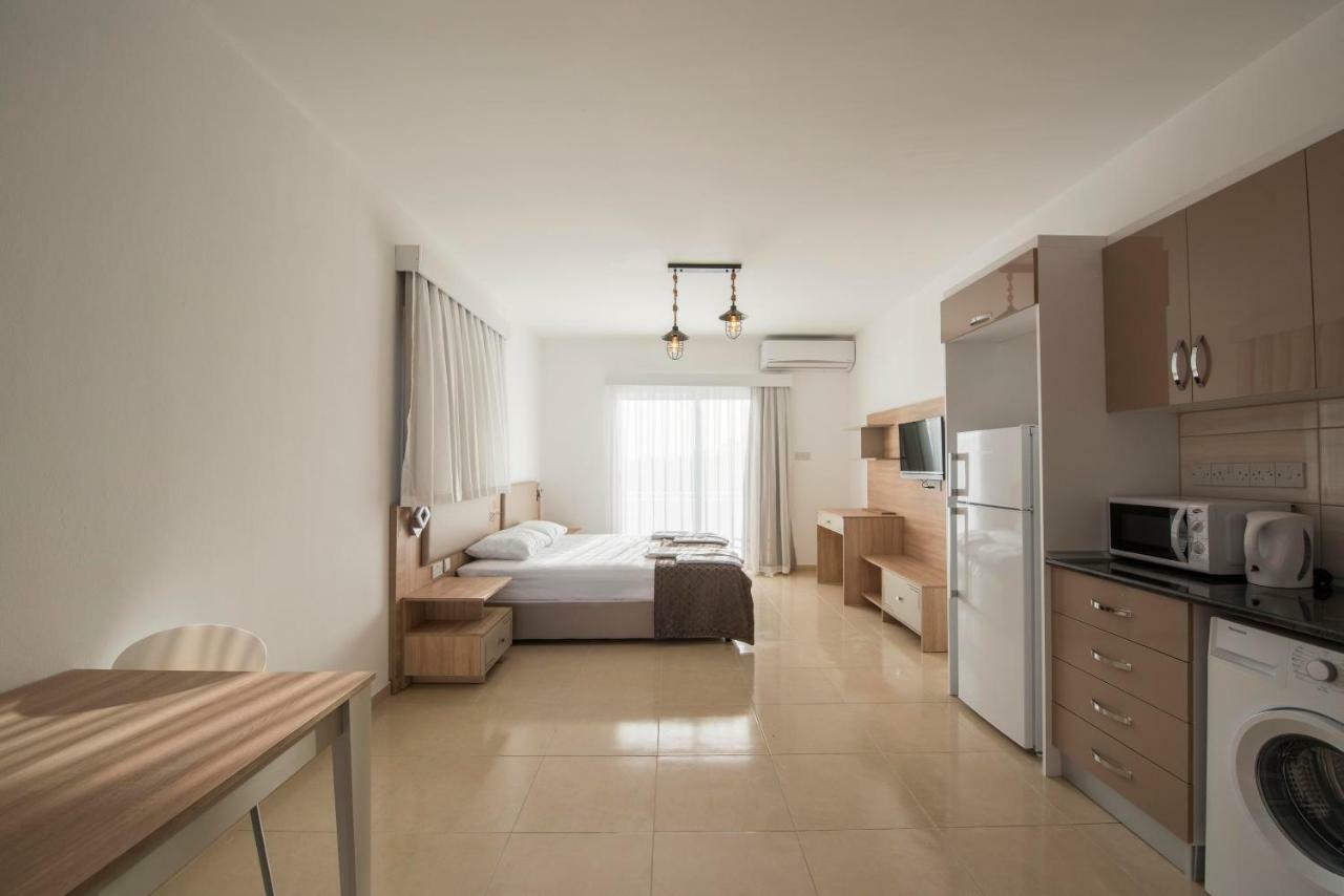 Deniz Airport Suites Λευκωσία Εξωτερικό φωτογραφία