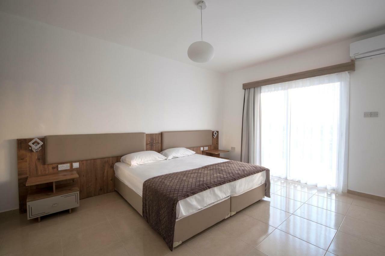Deniz Airport Suites Λευκωσία Εξωτερικό φωτογραφία