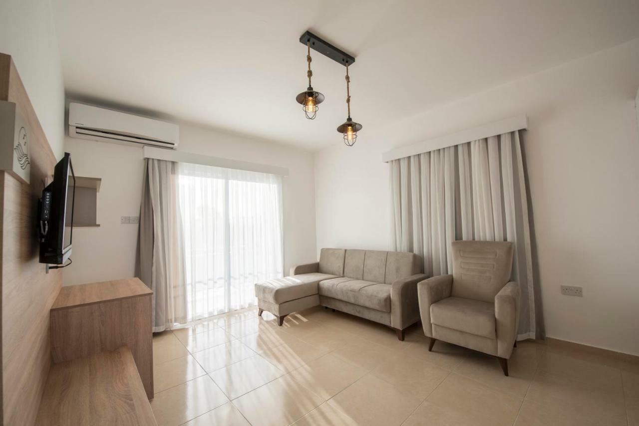 Deniz Airport Suites Λευκωσία Εξωτερικό φωτογραφία